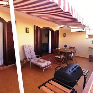 apartment-with-large-relax-terrace-and-top-equipment.tenerifehoteles.net/
